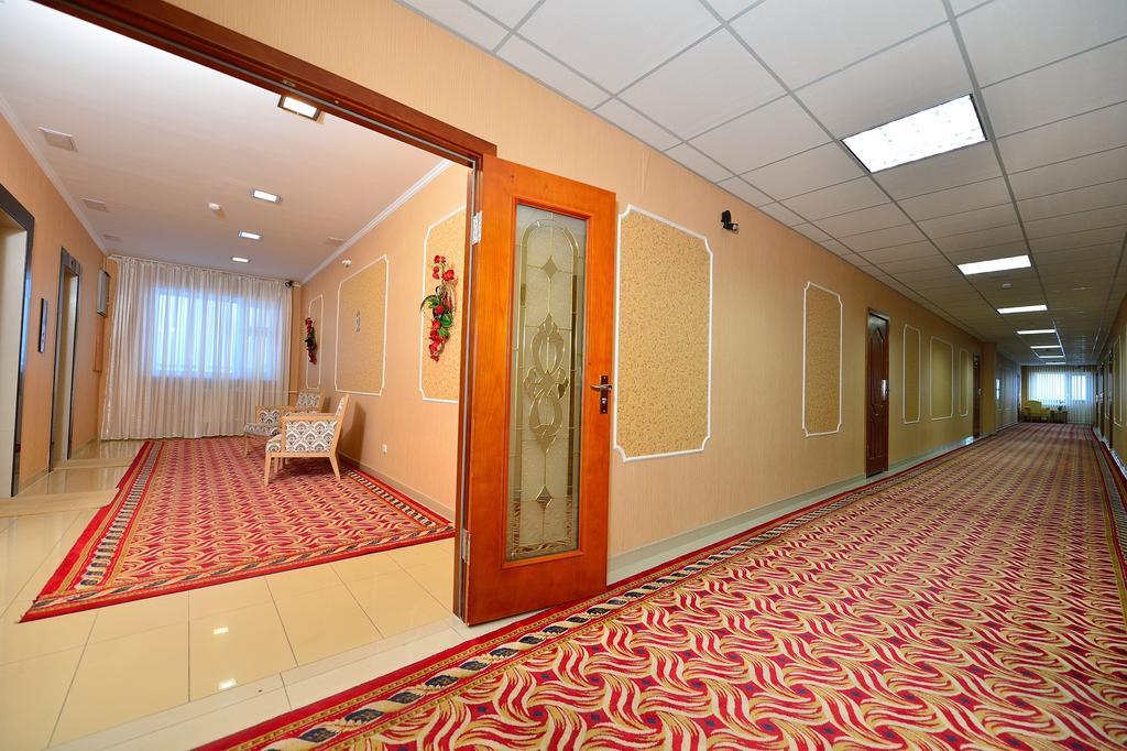 O Azamat Ξενοδοχείο Αστάνα Εξωτερικό φωτογραφία